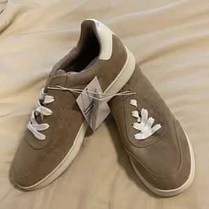 Old Navy Taupe Sneakers